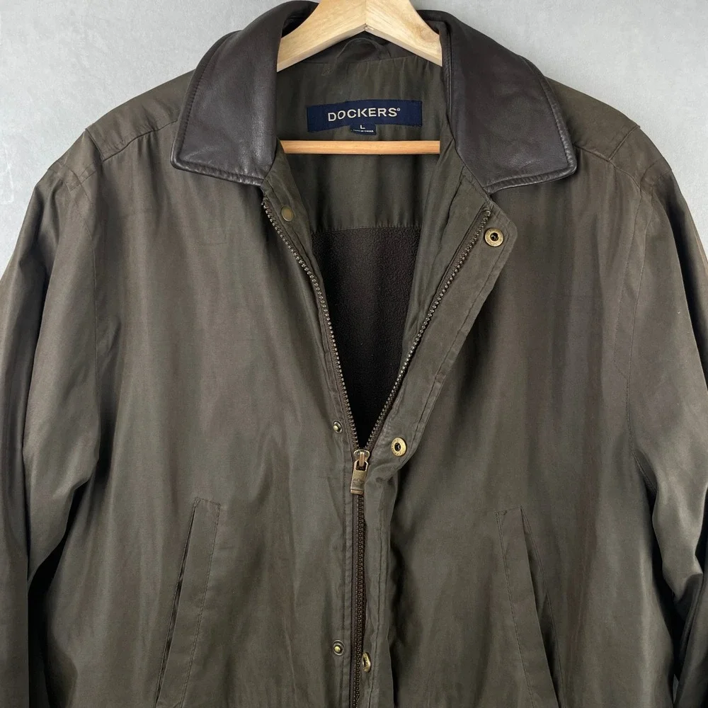 Dockers Mens Field Jacket‎ Olive Brown Resin Coated Fleece Quilted Lined L READ